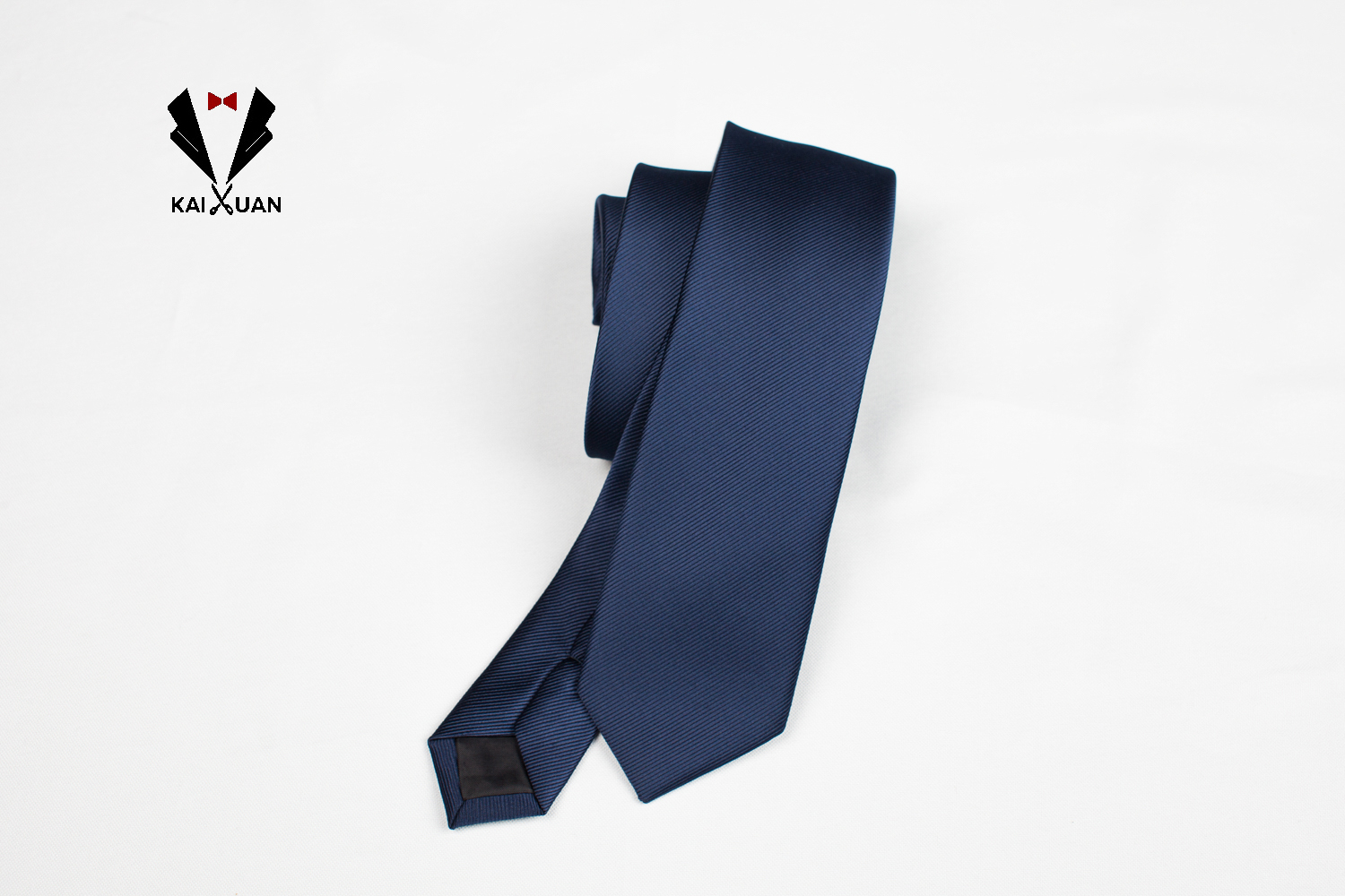 深藍色領帶